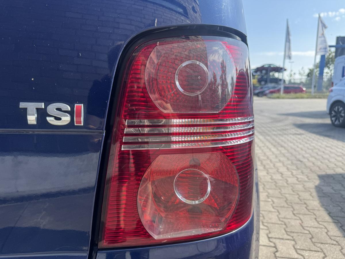 VW Touran 1T original R&uuml;cklicht R&uuml;ckleuchte Schlussleuchte rechts Facelift ab 11/2006 Bj.2009